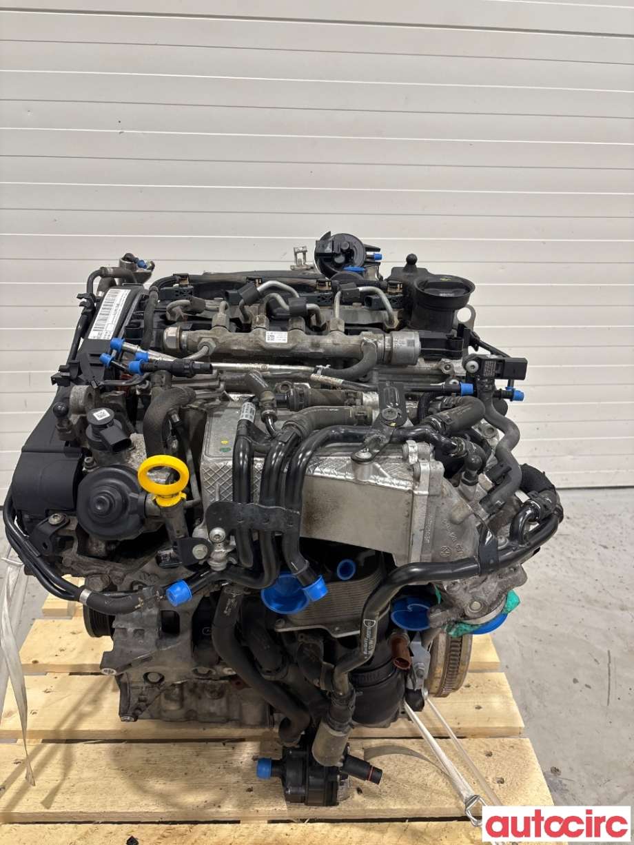 Motor diesel til VW Passat 2015-2019 (Fase 1) (B8) (B8) (VOLKSWAGEN|04L100090M|DFCA|)