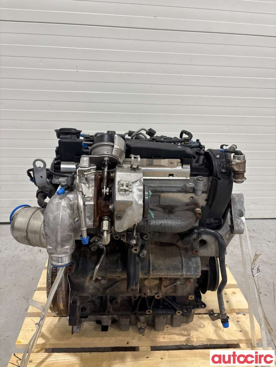 Motor diesel til VW Passat 2015-2019 (Fase 1) (B8) (B8) (VOLKSWAGEN|04L100090M|DFCA|)