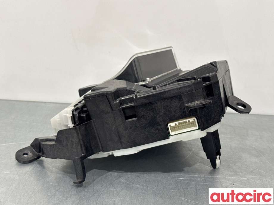 Instrumentpanel til Toyota Prius +7 2012-2020 (Type III) (stasjonsvogn) (stasjonsvogn) (TOYOTA|8316847020|401-020|83108-47020)