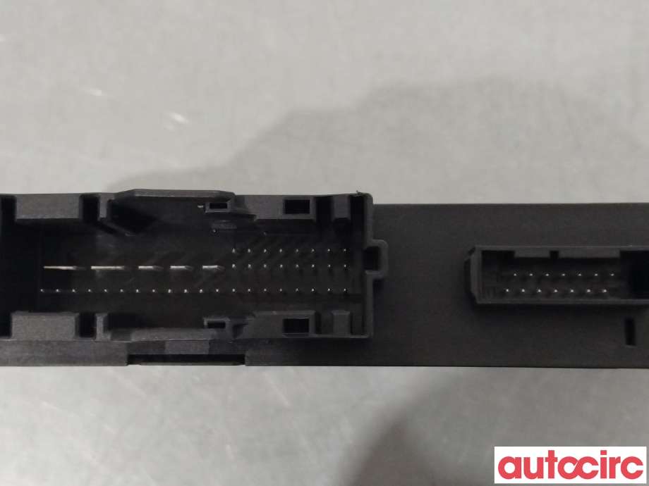 Styreenhet diverse til BMW X5 2007-2013 (E70) (E70) (BMW|61359395656|61359147222)