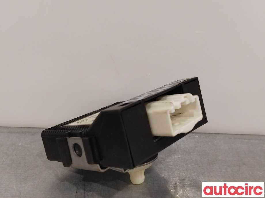 Styreenhet 4WD til Mazda CX-5 2012-2017 (Type I) (MAZDA|PE1B-18-9R0W|PE1B-18-9R0S)