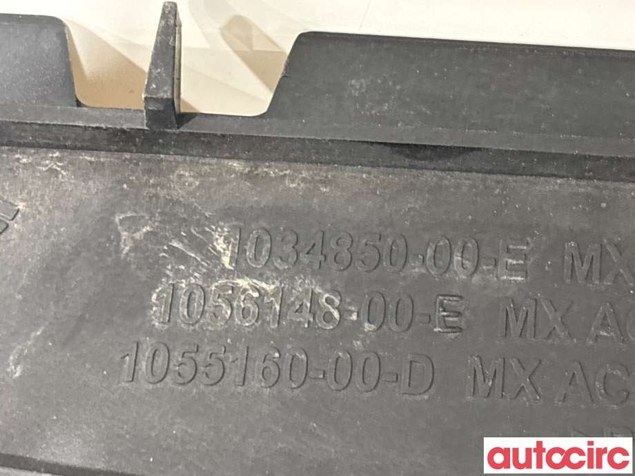Diverse deler til Tesla Model X 2016-->>  (TESLA|1034850-00-F|)