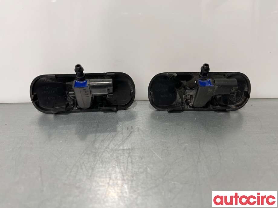 Lyktespylerdyse til VW Passat 2011-2015 (B7) (B7) (VOLKSWAGEN|5M0955986C|)