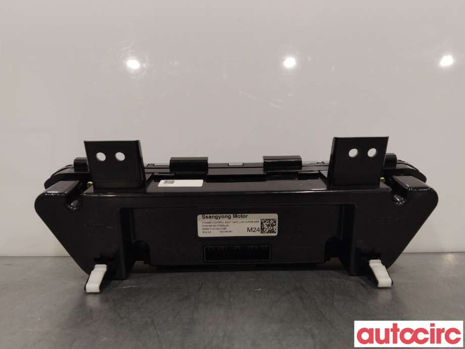 Varmeapparat betjening til SsangYong Korando 2019-->> (Type IV)  (SSANGYONG|6872037000||68720-37000LAX)