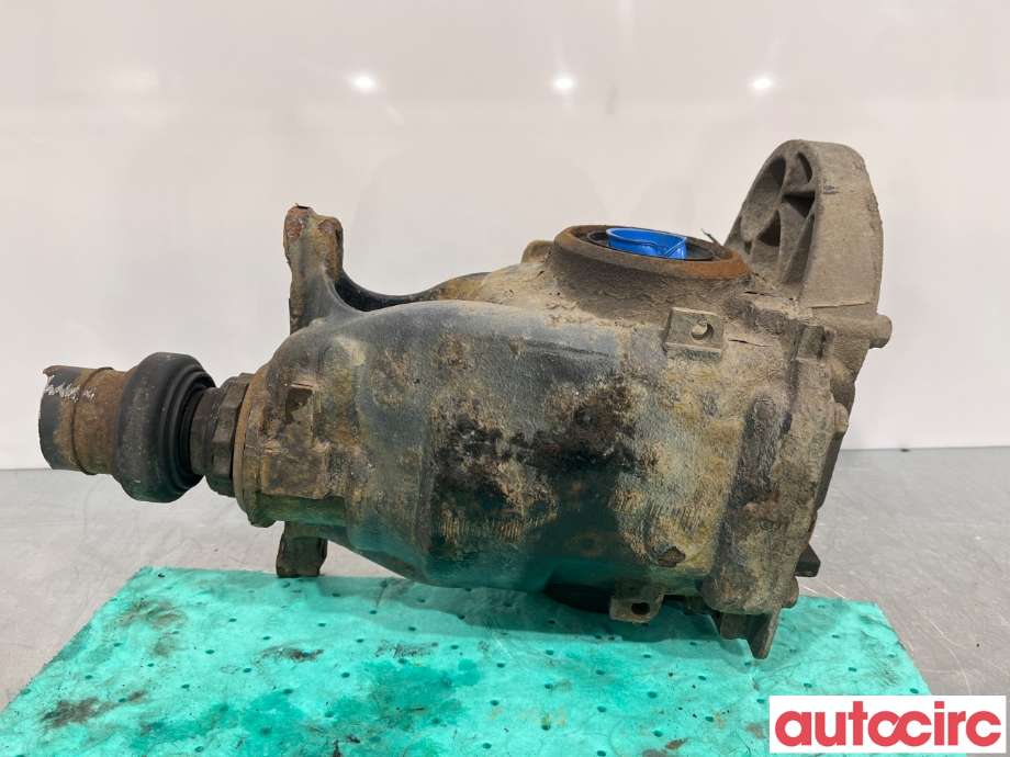 Kardang klokke bak til BMW X5 2007-2013 (E70) (E70) (BMW|33107602984)