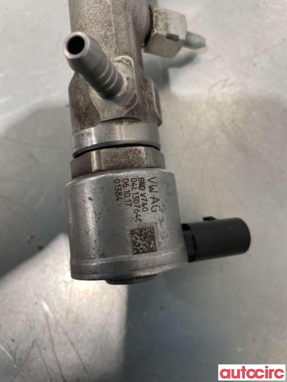 Dyseskinne (fuelrail) til VW Tiguan 2016-2020 (Type II, Fase 1)  (VOLKSWAGEN|04L130089G||04L130089H)