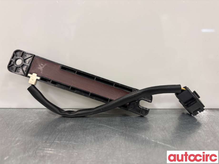 Antenne forsterker til Hyundai Santa Fe 2012-2020 (Type III) (HYUNDAI|95420A5300)