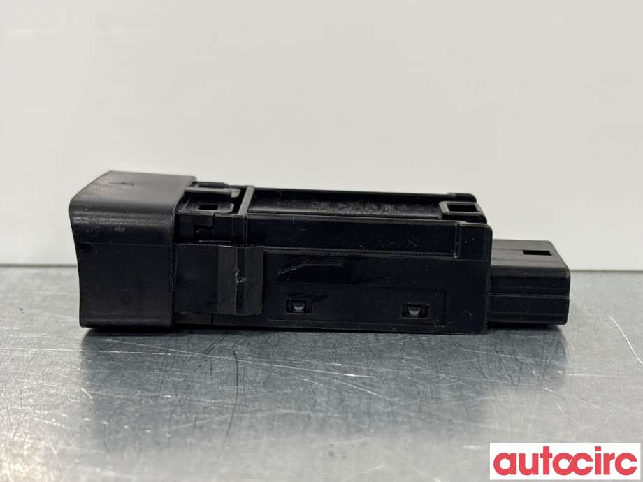Bryter elektrisk håndbrekk/parkbrems til Subaru Solterra 2022-->> (SUBARU|8471847061|8471847060|)