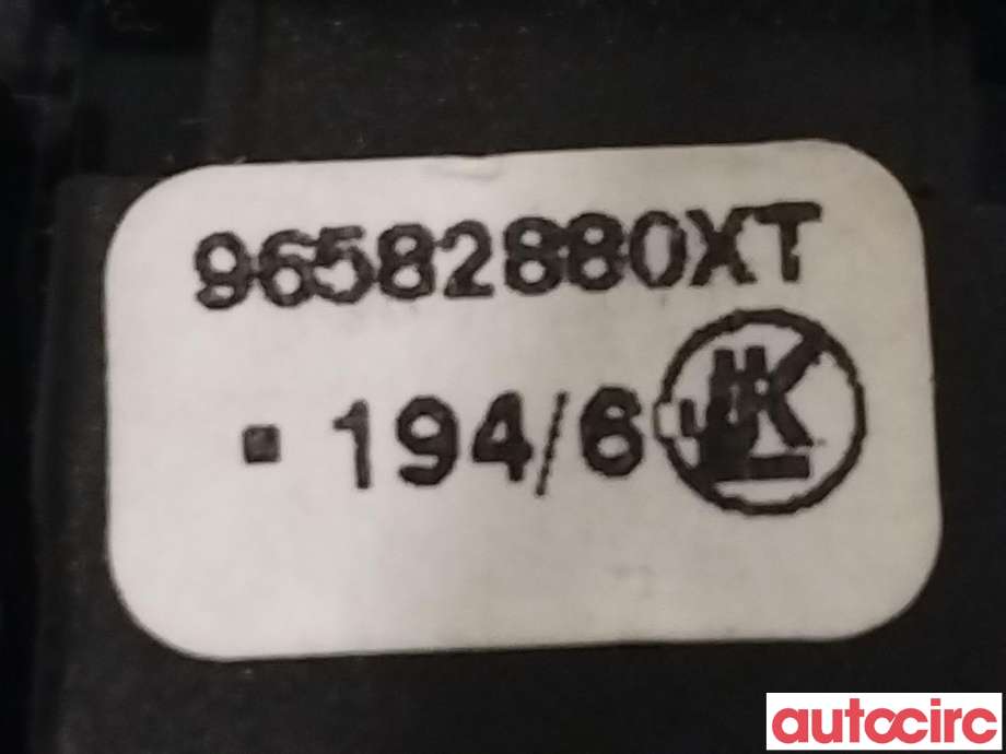 Bryter diverse til Peugeot Partner 2015-2019 (Type II, Fase 2)  (PEUGEOT|6490E1|96582880XT)