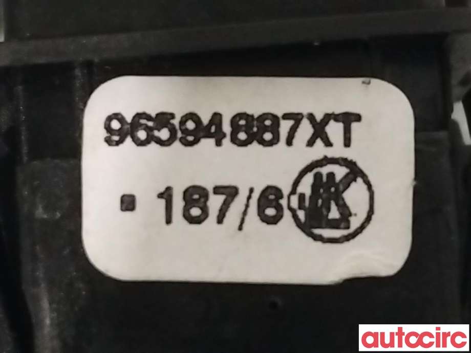 Bryter diverse til Peugeot Partner 2015-2019 (Type II, Fase 2)  (PEUGEOT|6590LF|96594887XT)
