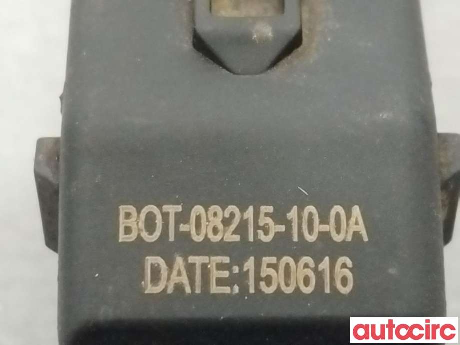 Parkeringssensor foran til Suzuki Vitara 2015-->> (Type IV) (SUZUKI|3773554P00|BOT-08215-10-0A)