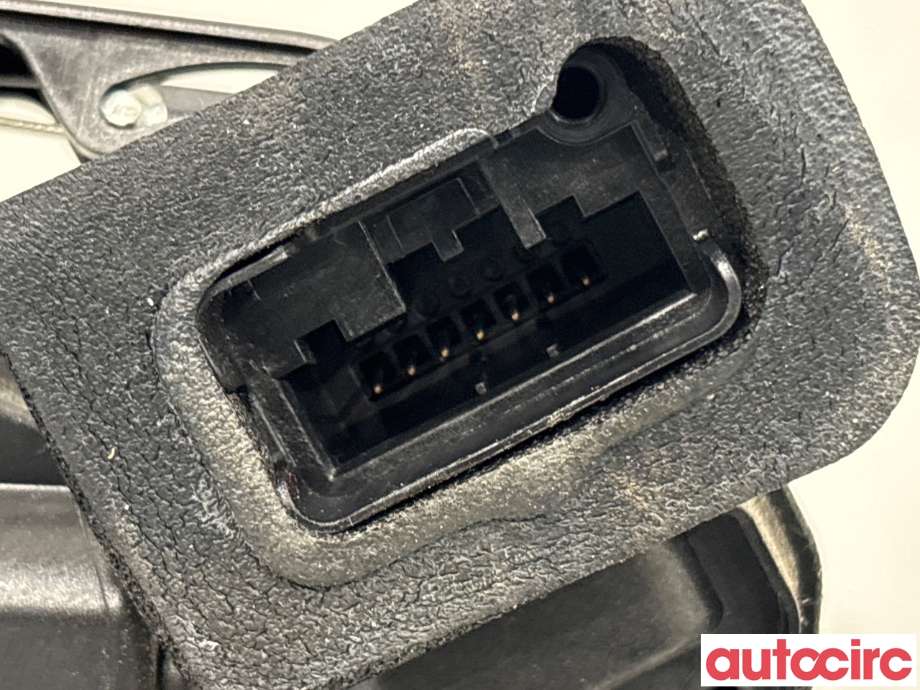 Låsekasse høyre foran til VW Golf VII 2012-2017 (Fase 1)  (VOLKSWAGEN|5K1837016E||5K1837016J)