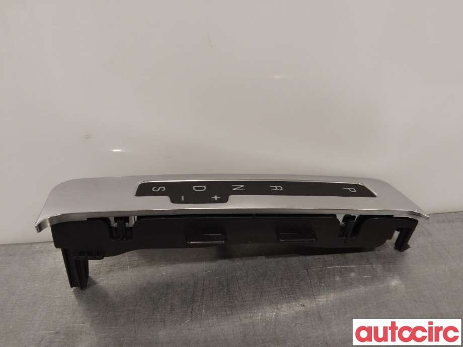 Diverse deler til Audi Q7 2006-2010 (Type I, Fase 1)  (AUDI|4L1713463A)