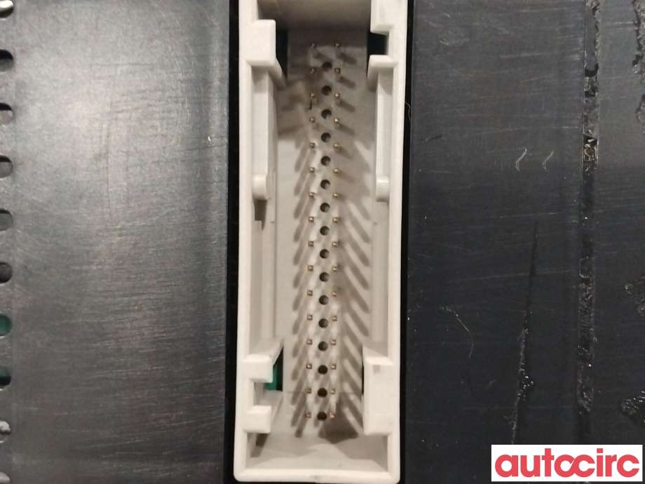 Instrumentpanel til Audi Q7 2006-2010 (Type I, Fase 1)  (AUDI|4L0920930QX|)