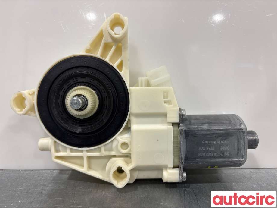 Ruteheis venstre foran til Mercedes Vito 2014-->> (W447) (W447) (MERCEDES|A4479063500|)