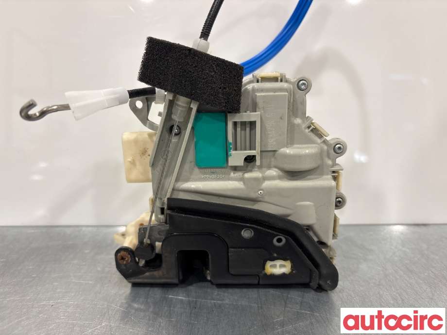 Låsekasse høyre foran til Audi A4 2007-2014 (Type IV) (B8) (B8) (AUDI|8J1837016F)