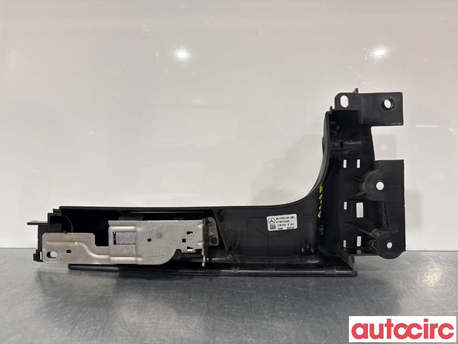 Dørhåndtak utv venstre til Mercedes Vito 2014-->> (W447) (W447) (MERCEDES|A4477600048|)