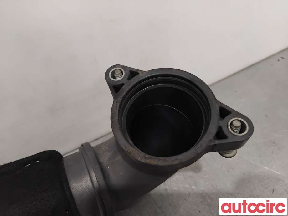 Turbo rør til VW Passat 2015-2019 (Fase 1) (B8) (B8) (VOLKSWAGEN|04L145762CB||04L145762AJ)