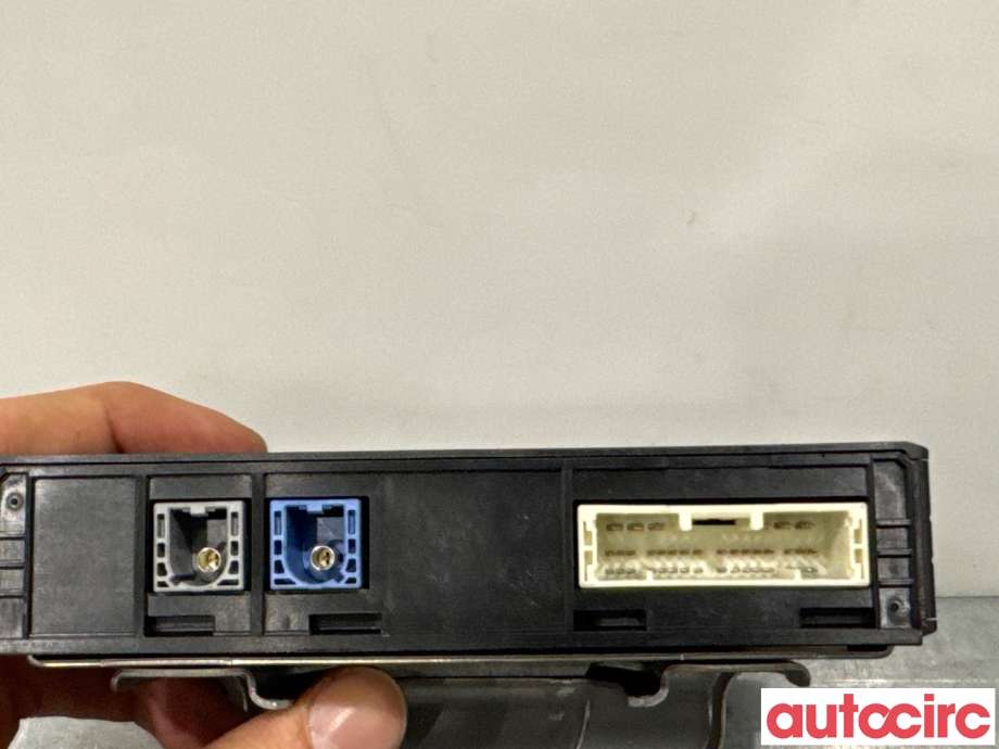 Dashbord telefon til Toyota Corolla 2019-->>  (TOYOTA|8674012041|0GEU47|8674012042)