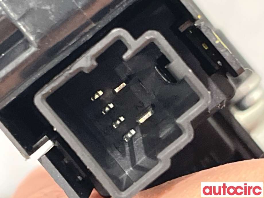 Ruteheis høyre bak til Volvo XC60 2008-2013 (Type I, Fase 1)  (VOLVO|31253064|966265-102|)