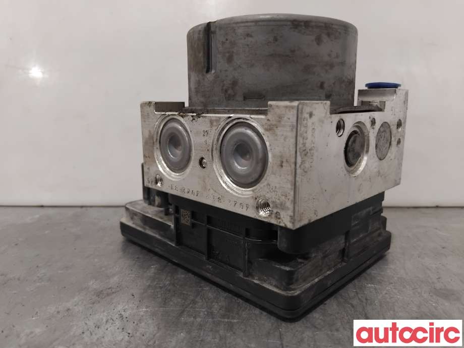 ABS sentral til VW Passat 2015-2019 (Fase 1) (B8) (B8) (VOLKSWAGEN|5Q0614517BK|100915-43363|5Q0614517FM)