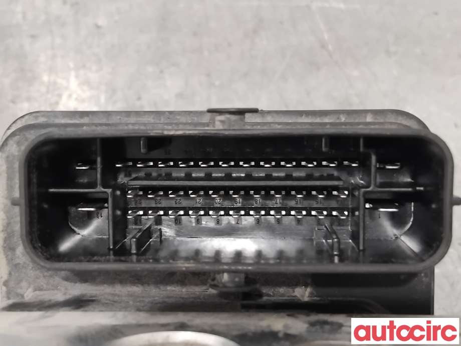 ABS sentral til VW Passat 2015-2019 (Fase 1) (B8) (B8) (VOLKSWAGEN|5Q0614517BK|100915-43363|5Q0614517FM)