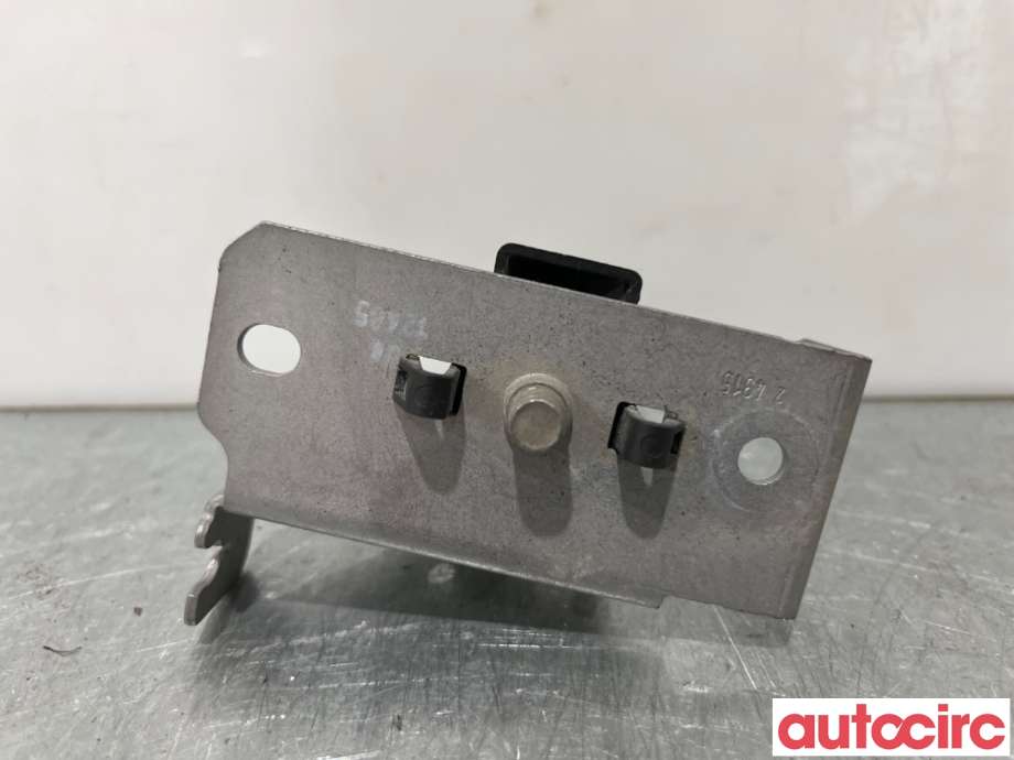 Diverse deler til BMW X3 2010-2017 (F25) (F25) (BMW|51237210734||7210734)