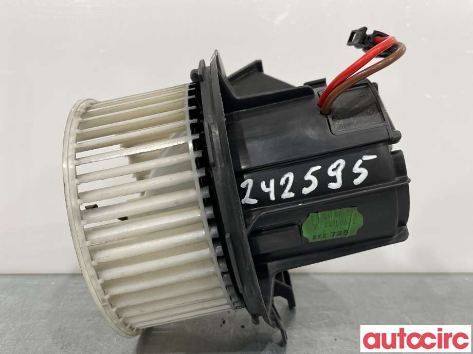 Varmeapparat motor til Mercedes C-Klasse 2007-2011 (Fase 1) (W204) (W204) (MERCEDES|A2048200008|70815654)