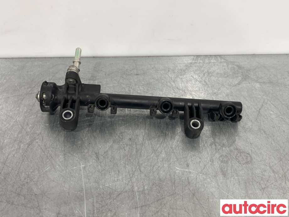 Dyseskinne (fuelrail) til Citroën C1, 2006-2014 (Type I)  (CITROEN|1579JP)