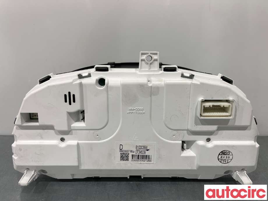 Instrumentpanel til Mitsubishi Outlander 2015-->> (Type III, Fase 2)  (MITSUBISHI|8100C658|MM0059-452)