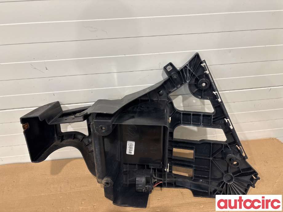 Diverse deler til BMW X5 2013-2018 (F15) (F15) (BMW|51127294722|)