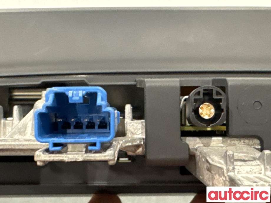 Instrumentpanel til Peugeot e-3008 2023-->>  (PEUGEOT|9844693180||984469318003)