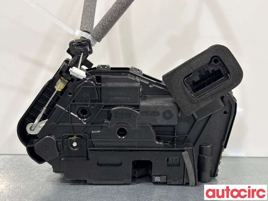 Låsekasse høyre foran til VW Caddy 2015-2020 (Type III, Fase 3) (VOLKSWAGEN|5TB837016C|5TB837016A)