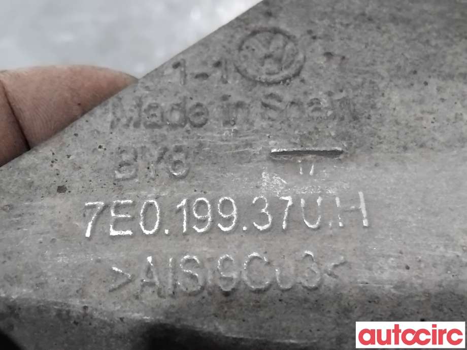 Motorfeste til VW Transporter / Caravelle 2015-2019 (T6) (T6) (VOLKSWAGEN|7E0199370H|)