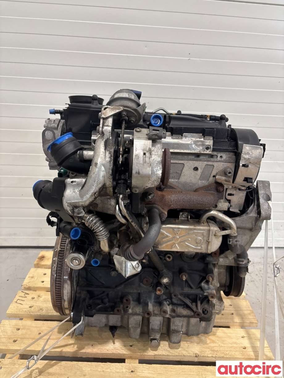 Motor diesel til VW Passat 2011-2015 (B7) (B7) (VOLKSWAGEN|03L100090J|CFGB|)