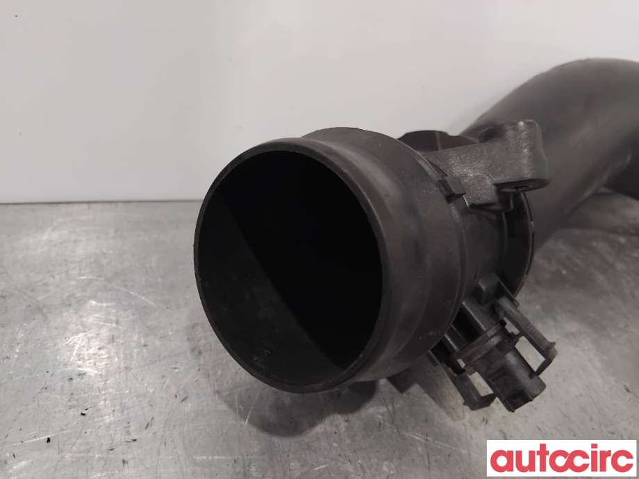 Turbo rør til Mercedes E-Klasse 2009-2013 (Fase 1) (W212) (W212) (MERCEDES|A6510900242||A6510903842)