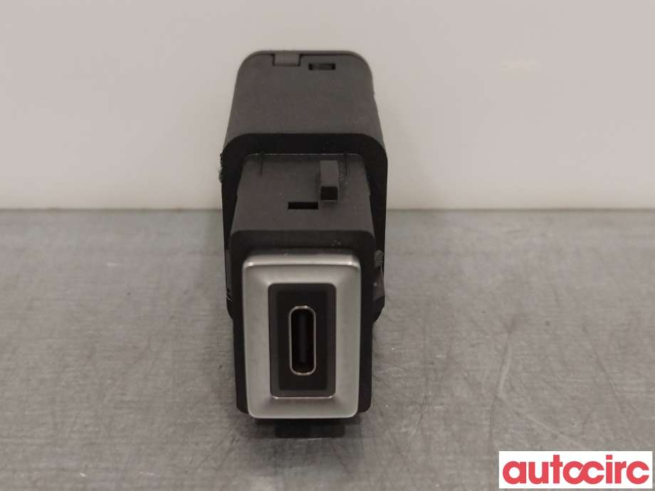 Diverse deler til Peugeot e-3008, 2023-->>  (PEUGEOT|9831350680)