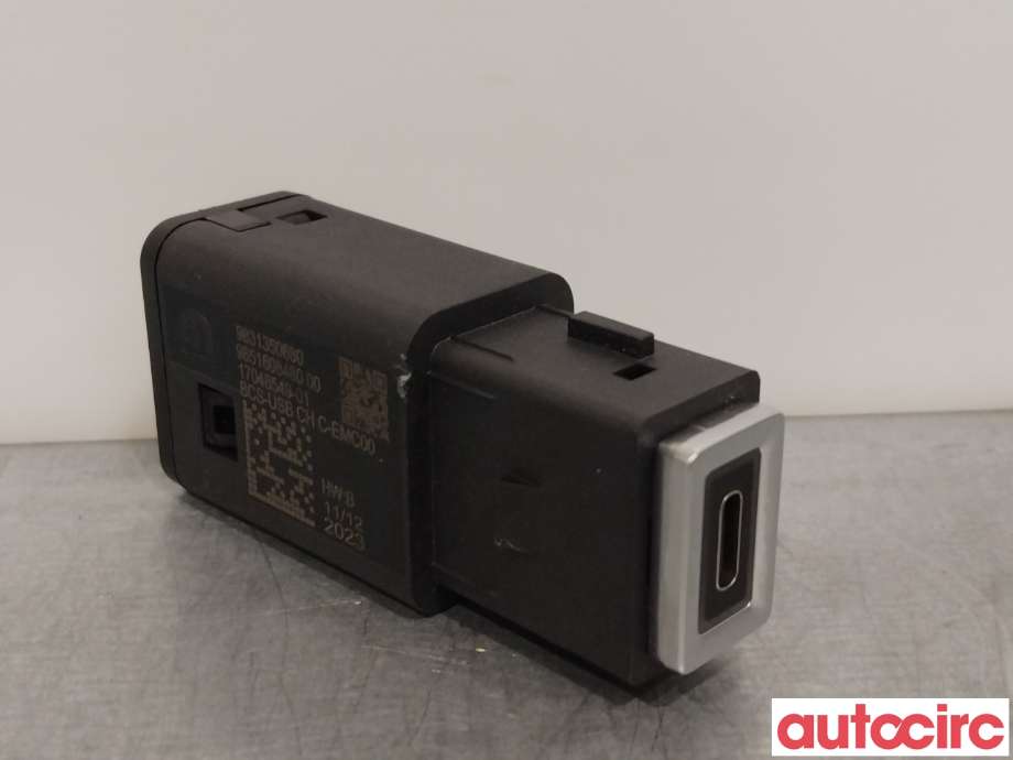 Diverse deler til Peugeot e-3008 2023-->> (PEUGEOT|9831350680)
