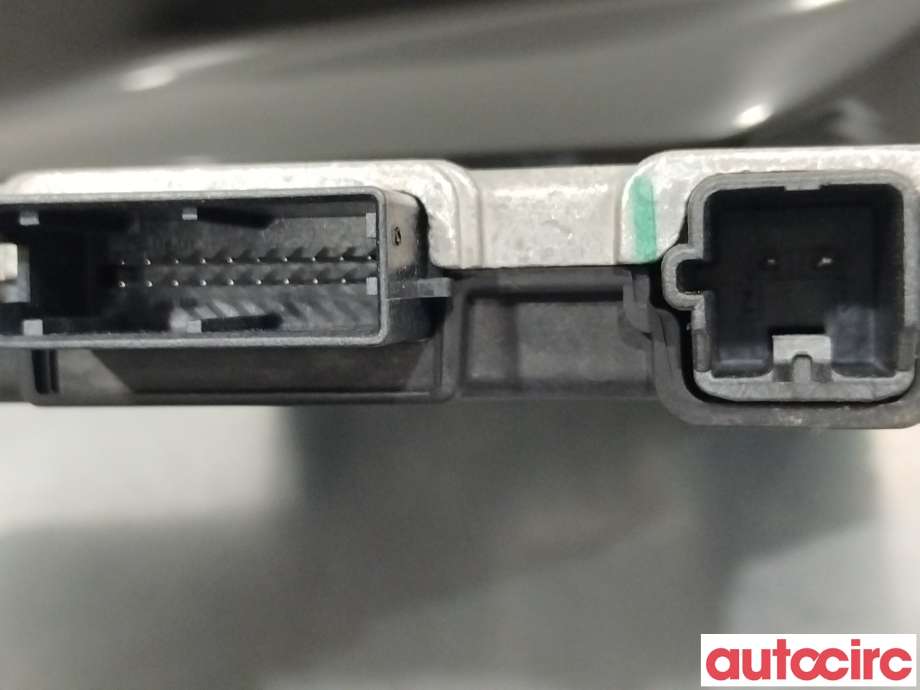 Antenne navigasjon til Peugeot e-3008 2023-->>  (PEUGEOT|9864162580)