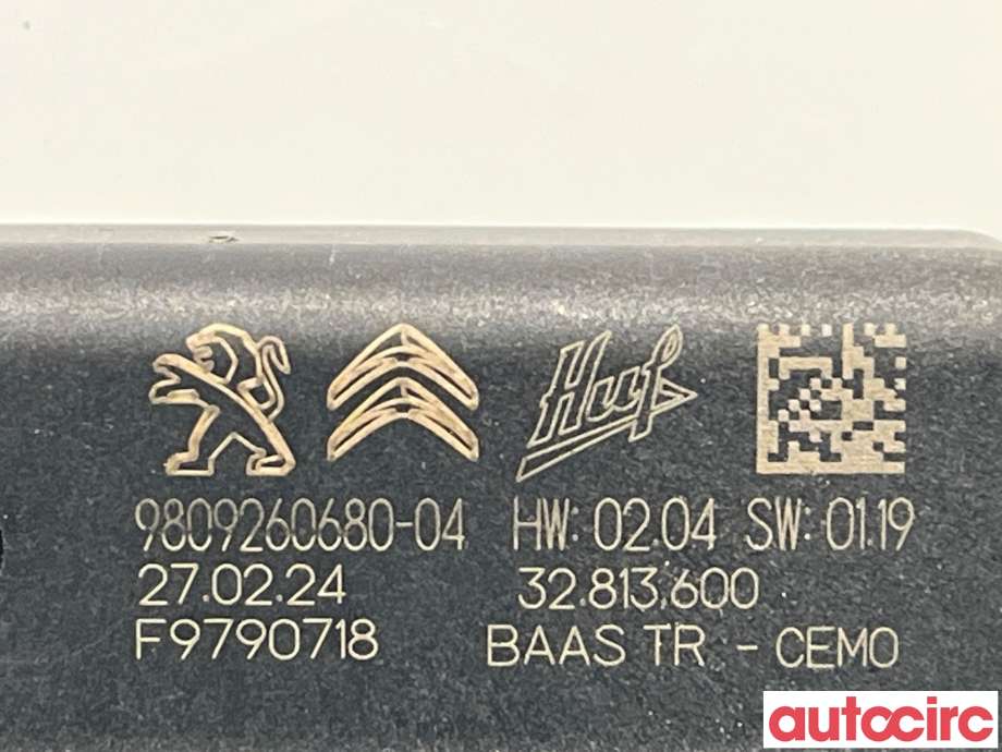 Diverse deler til Peugeot e-3008 2023-->>  (PEUGEOT|9809260680|980926068004)