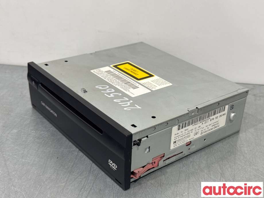 Bilstereo navigasjon til Mercedes CLS 2004-2010 (C219) (C219) (MERCEDES|A2118706085|7042|A2118705226)