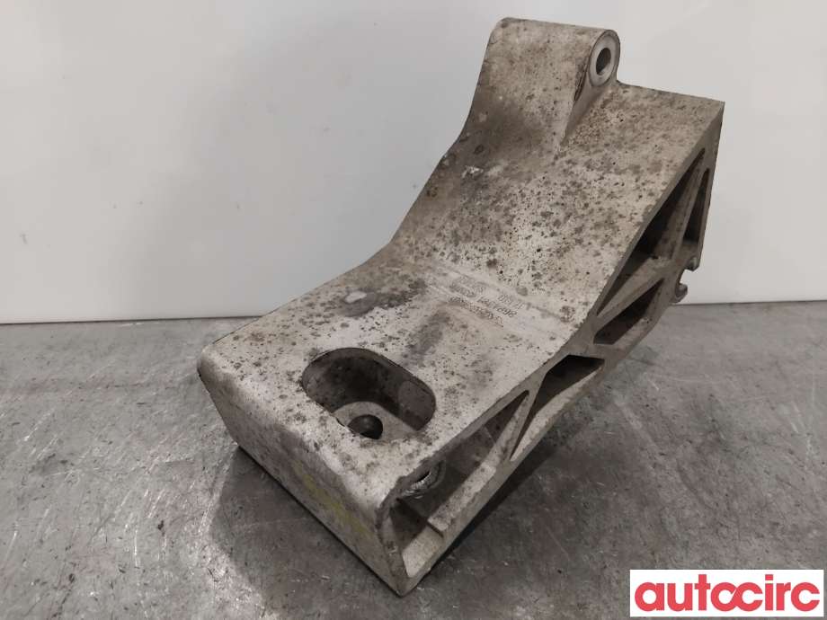 Motorfeste til Volvo XC70 2001-2004 (Type I, Fase 1)  (VOLVO|31262325||8684381)