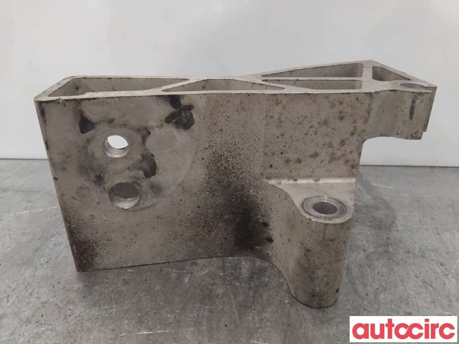 Motorfeste til Volvo XC70 2001-2004 (Type I, Fase 1)  (VOLVO|31262325||8684381)