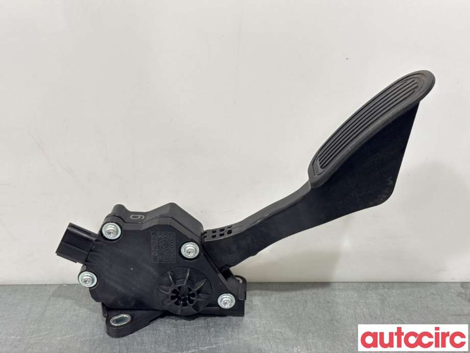 Pedal gass til Toyota Land Cruiser 150 2010-2013 (Fase 1)  (TOYOTA|7811060030|198800-7420|7811060180)