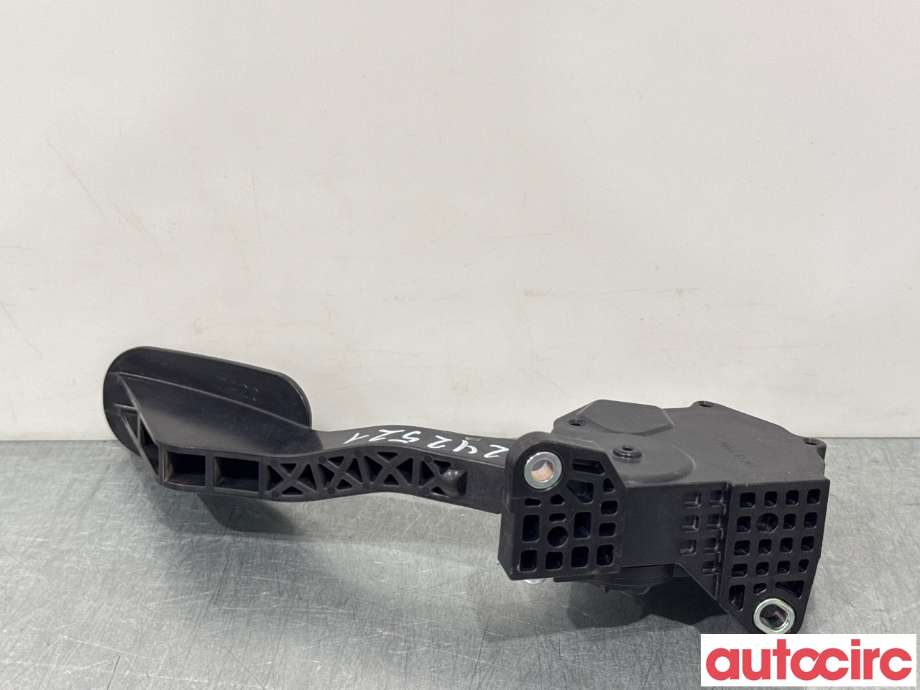 Pedal gass til Toyota Land Cruiser 150 2010-2013 (Fase 1)  (TOYOTA|7811060030|198800-7420|7811060180)