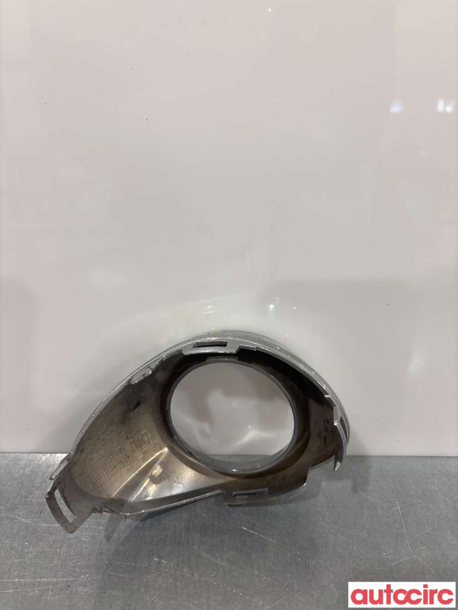 Frontlyktehus til Ford Focus 2011-2014 (Type III, Fase 1)  (FORD|1694984|BM51-19952-CB)