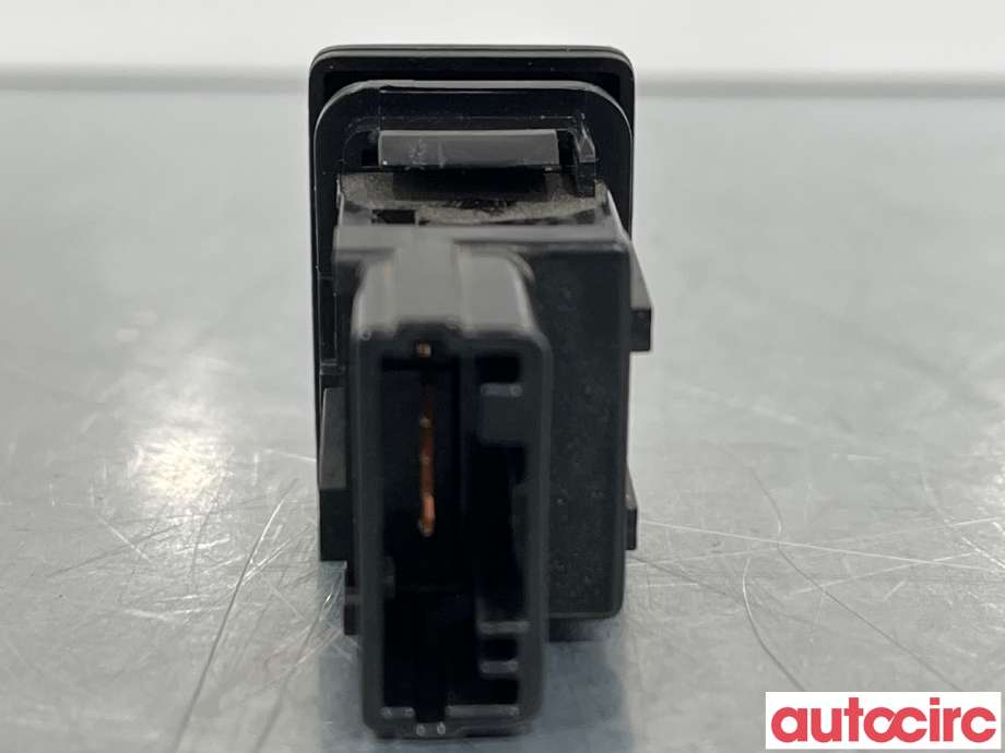Bryter Antispinn til Toyota Land Cruiser 150 2010-2013 (Fase 1)  (TOYOTA|8498848071|8498848070)