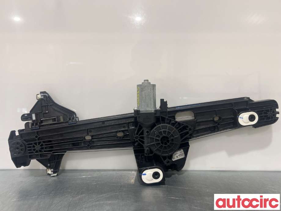 Ruteheis høyre til Peugeot e-3008, 2023-->>  (PEUGEOT|9839958380)