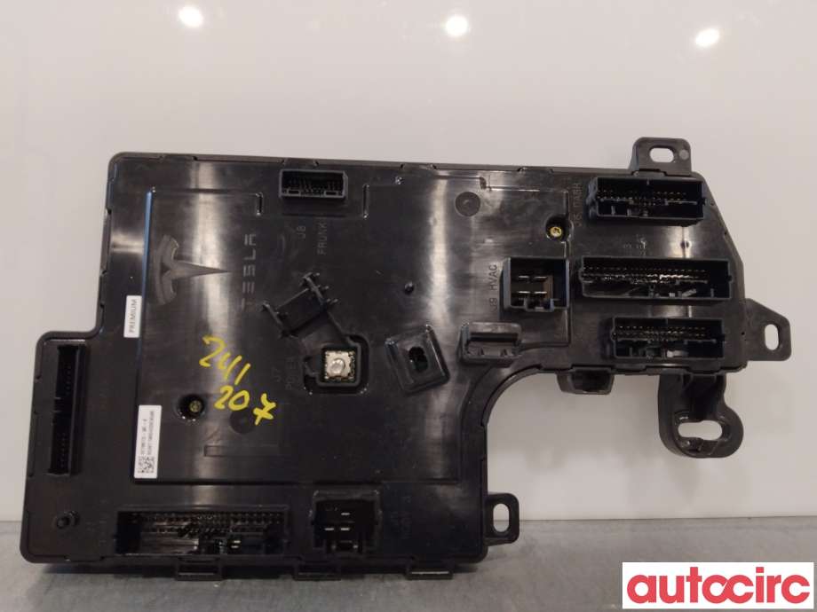 Styreenhet comfort (BCM) til Tesla Model 3 2018-2023 (Fase 1) (TESLA|1078673-90-K)