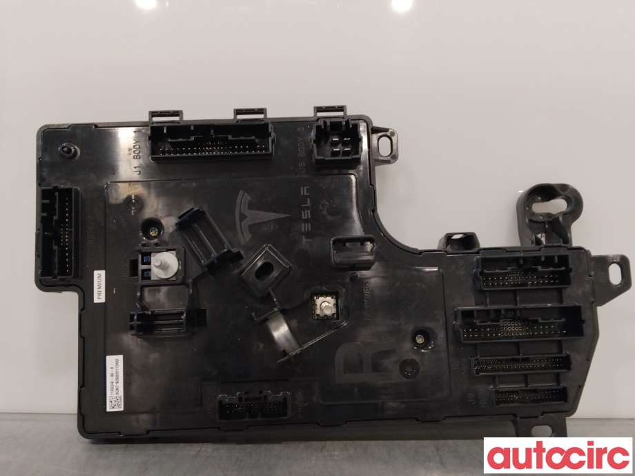 Styreenhet comfort (BCM) til Tesla Model 3 2018-2023 (Fase 1) (TESLA|1100340-90-H)